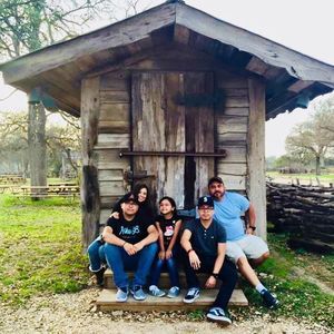 Meet your Posher, Manny n luisa